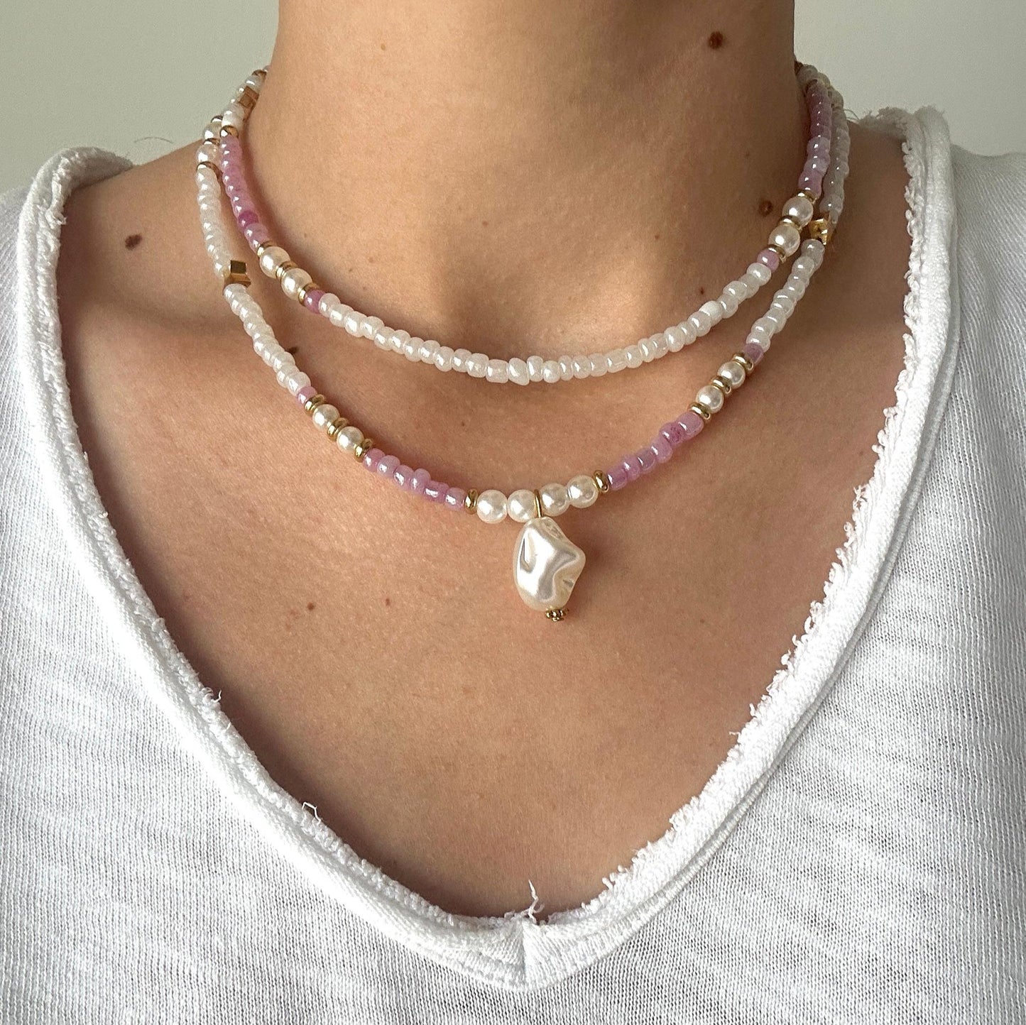 Graceful Pink Layers necklace